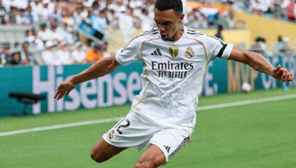  姆巴佩遭遇十二持续失利，塞尔维亚队教练压力巨大！观众掌声雷动