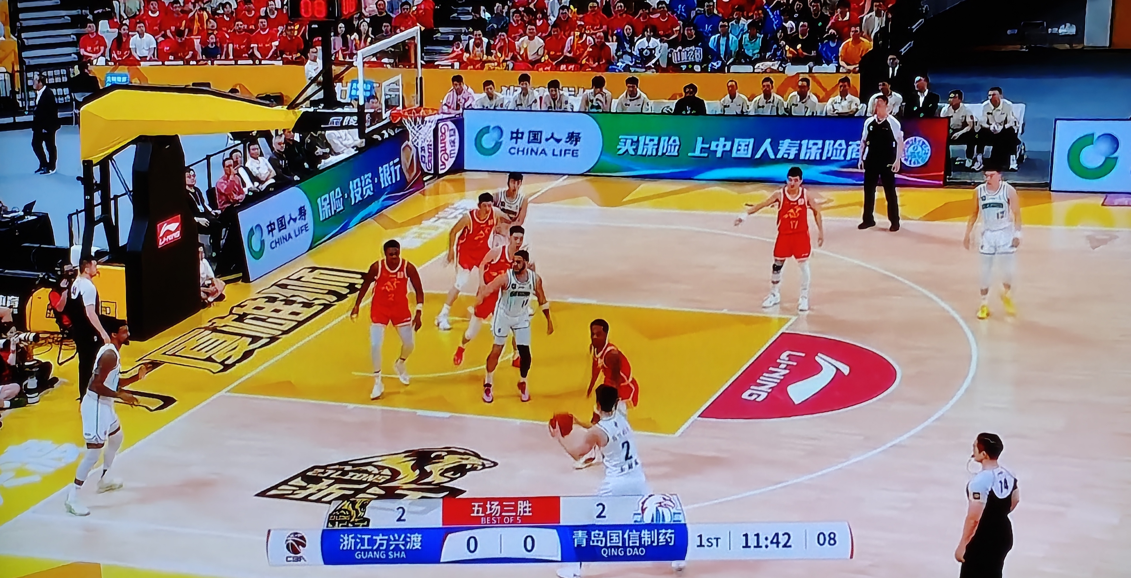 关于广东宏远训练开放日;关键时刻手感冰凉引欢呼;NBA总决赛在即;控场能力受关注的信息